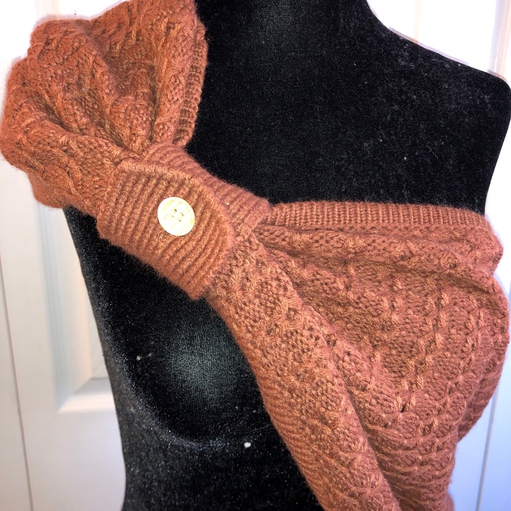 Sweater loop scarf - Picture 3 of 3